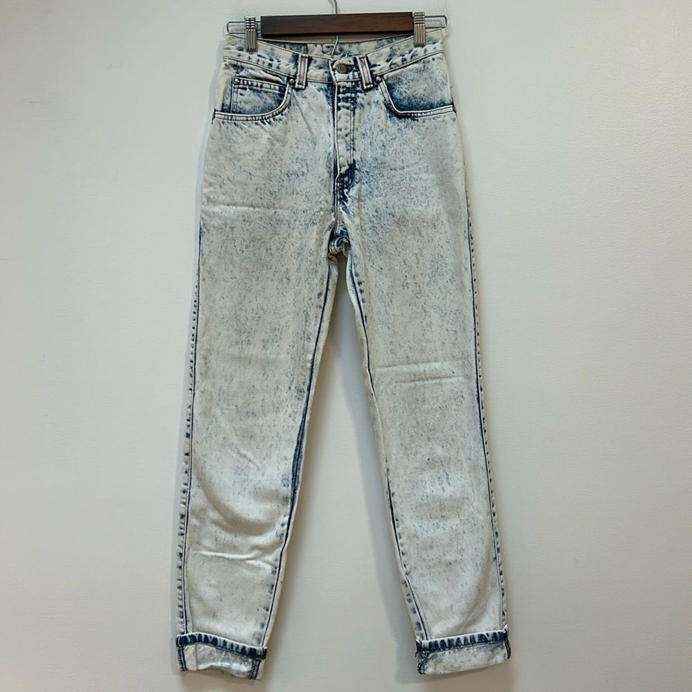 Levi’s Vintage Rare 900 series Acid Wash Jeans High Rise Mom Size 7